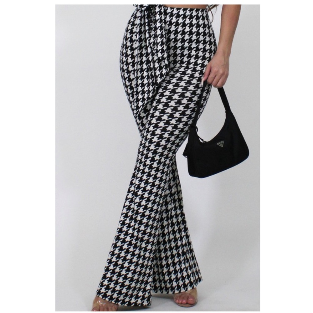 Magic wrap top and bell bottom pants set - Picture 7 of 10